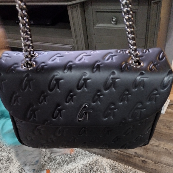 Glam-Aholic Lifestyle Medium Monogram Flap bag - Picture 5 of 6